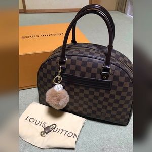💕SOLD💕Authentic Louis Vuitton Nolita DE